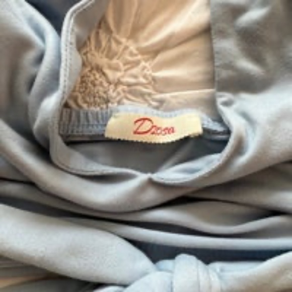 Halter crop top - Picture 3 of 4